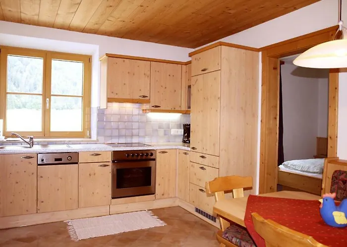 Ahrnerhof مزرعة للإقامة لوتاش